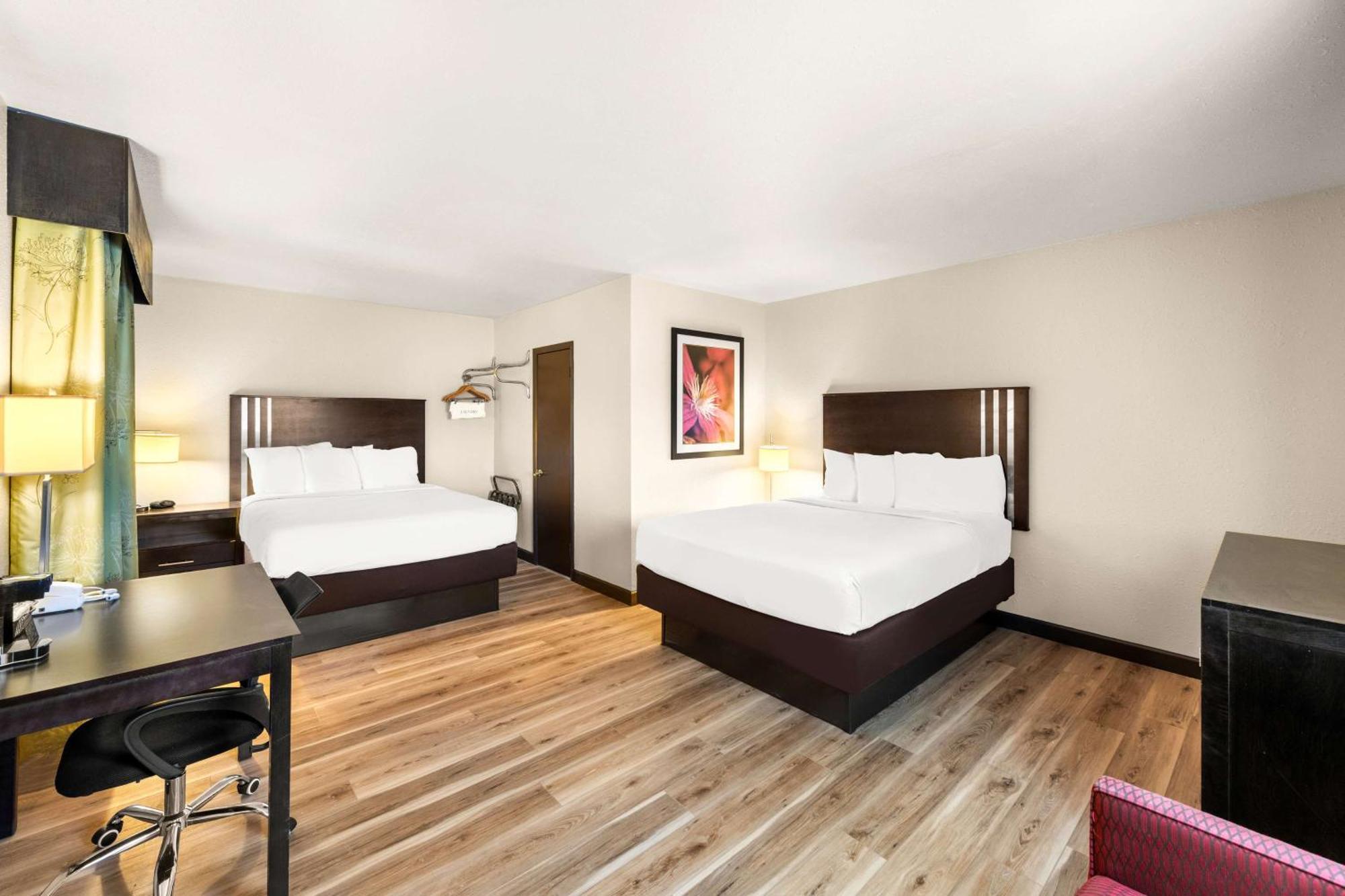 Americas Best Value Inn Marquette Buitenkant foto